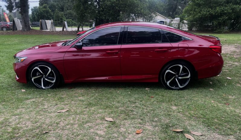 2022 HONDA ACCORD RED full