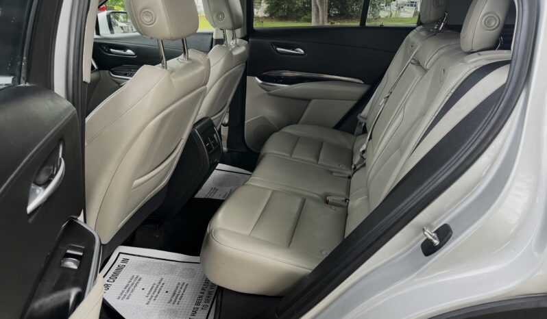 2021 CADILLAC XT4 SILVER full