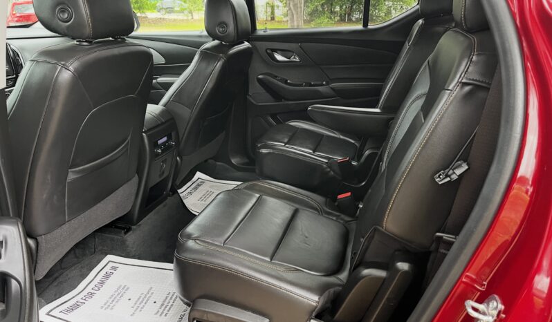 2021 CHEVROLET TRAVERSE LT RED full