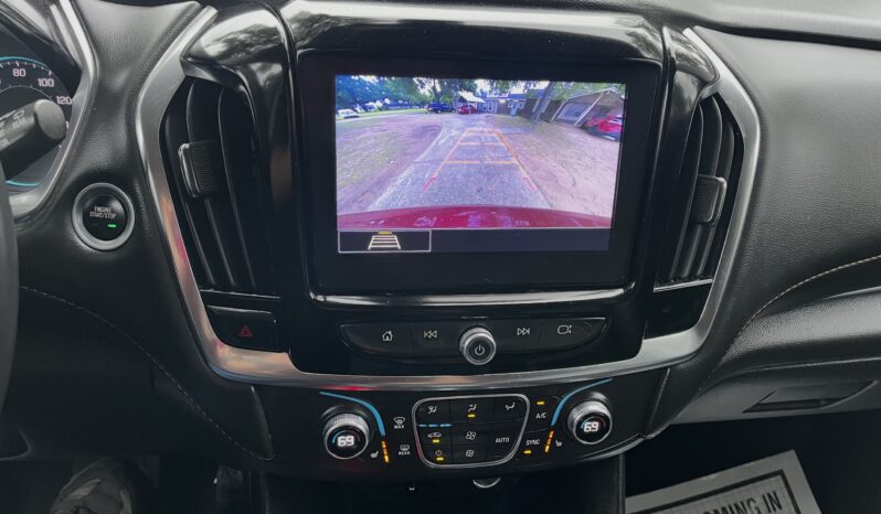 2021 CHEVROLET TRAVERSE LT RED full