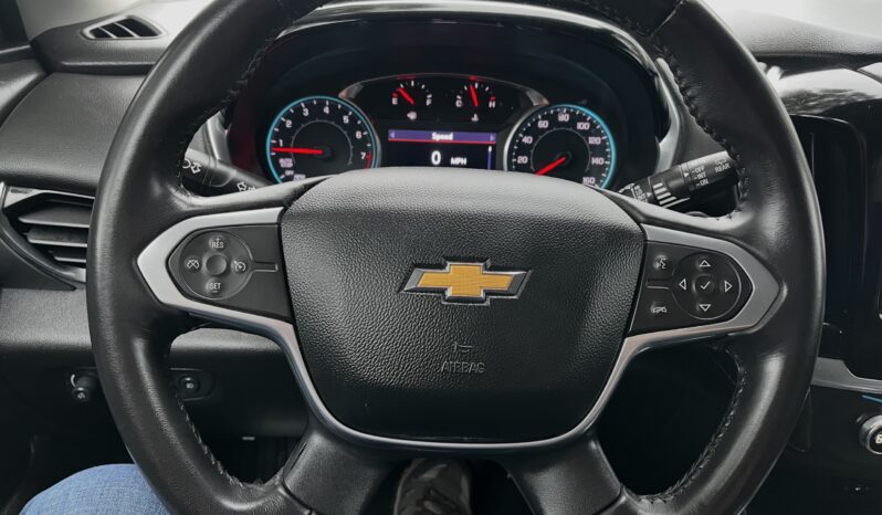 2021 CHEVROLET TRAVERSE LT RED full