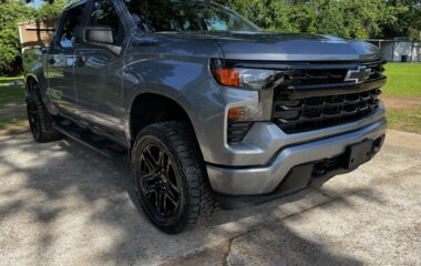 2023 CHEVROLET SILVERADO GRAY