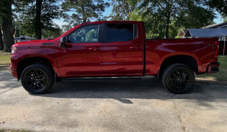 2025 CHEVROLET SILVERADO RST RED full