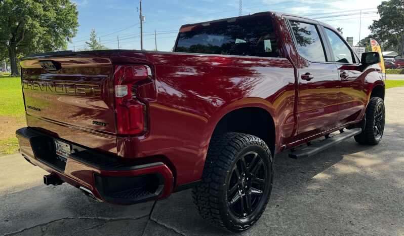 2025 CHEVROLET SILVERADO RST RED full