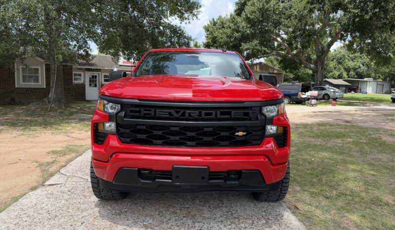 2024 CHEVROLET SILVERADO RED full
