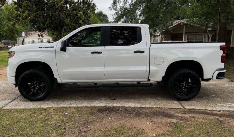 2024 CHEVROLET SILVERADO WHITE full