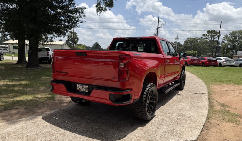 2024 CHEVROLET SILVERADO RED full