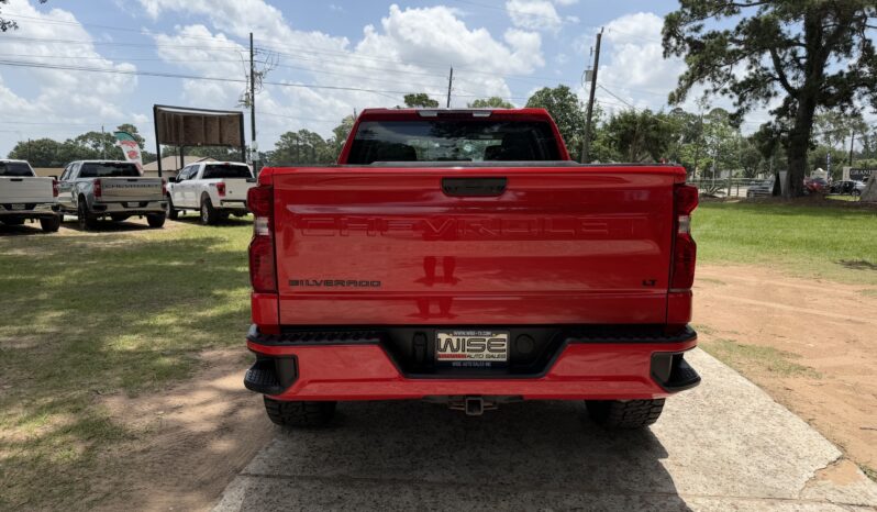 2024 CHEVROLET SILVERADO RED full