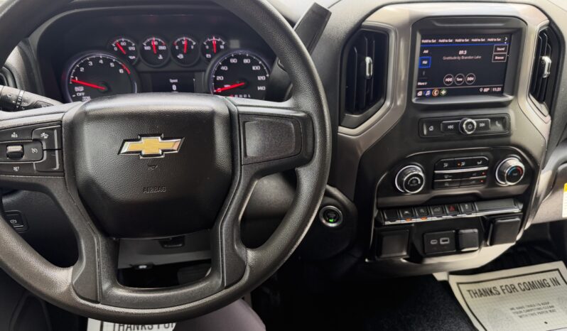 2024 CHEVROLET SILVERADO RED full