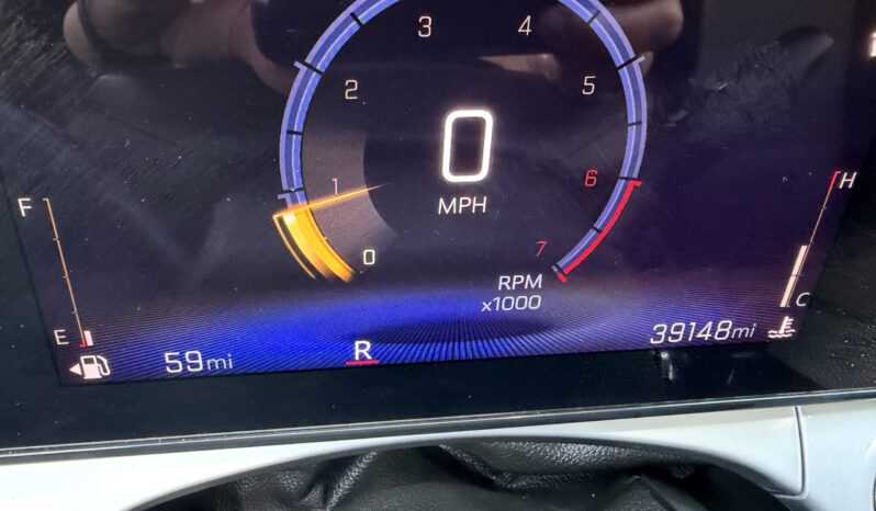 2024 CHEVROLET TRAX RED full