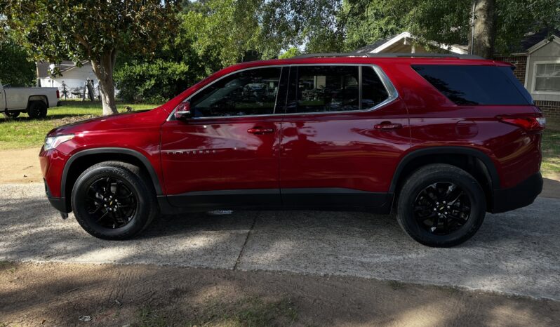 2020 CHEVROLET TRAVERSE LT RED full