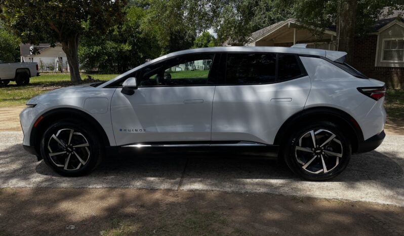 2025 CHEVROLET EQUINOX WHITE full
