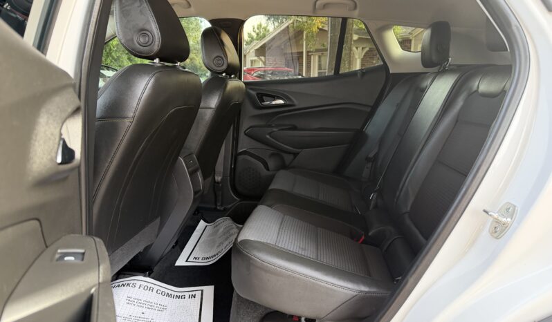2025 CHEVROLET TRAX full