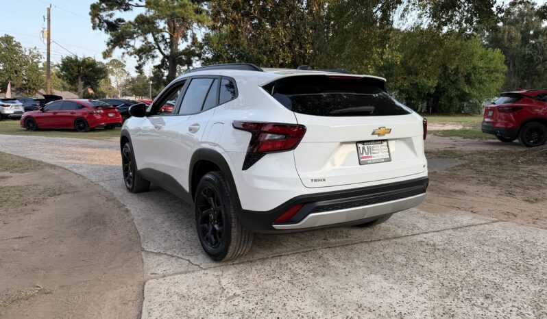 2025 CHEVROLET TRAX full