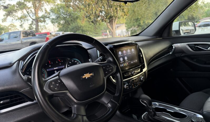 2023 CHEVROLET TRAVERSE LT full
