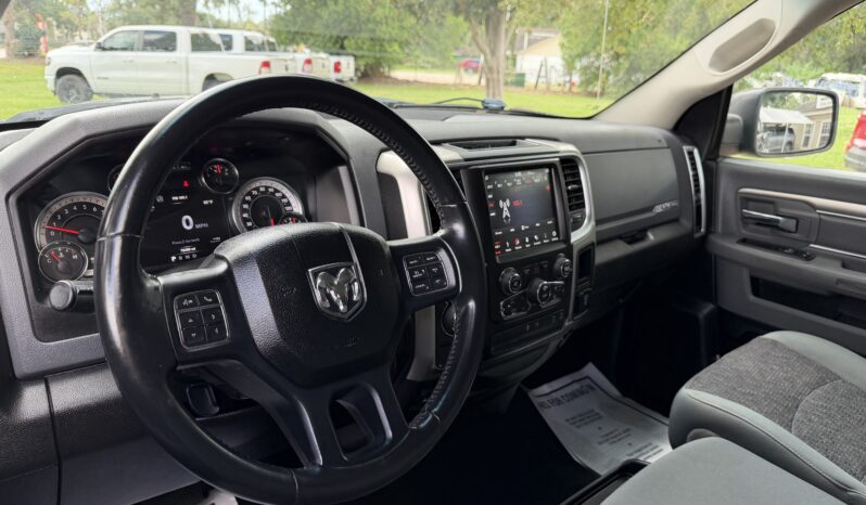 2019 RAM 1500 CLASSIC SLT full