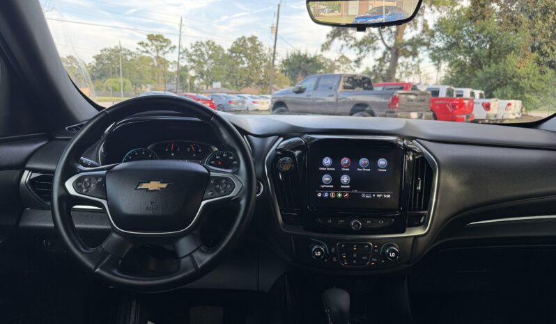 2023 CHEVROLET TRAVERSE LT full