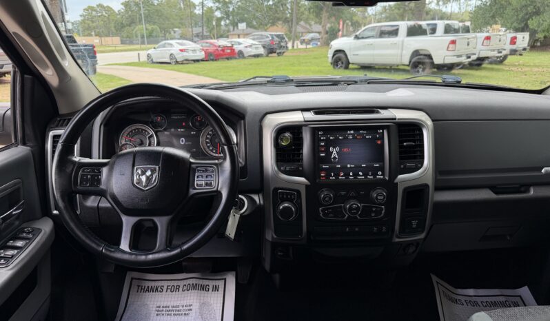 2019 RAM 1500 CLASSIC SLT full
