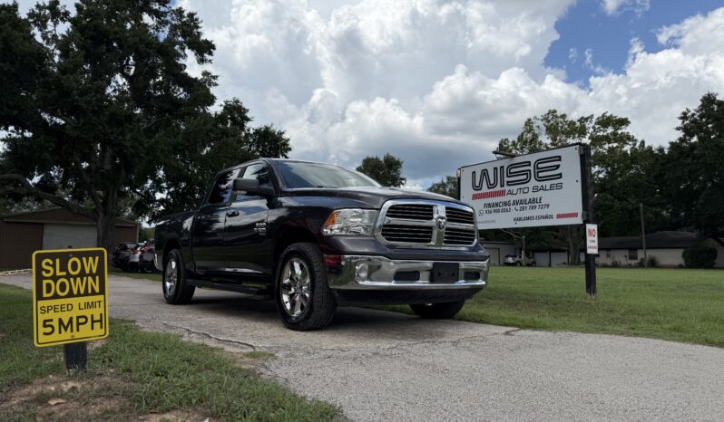 2019 RAM 1500 CLASSIC SLT full