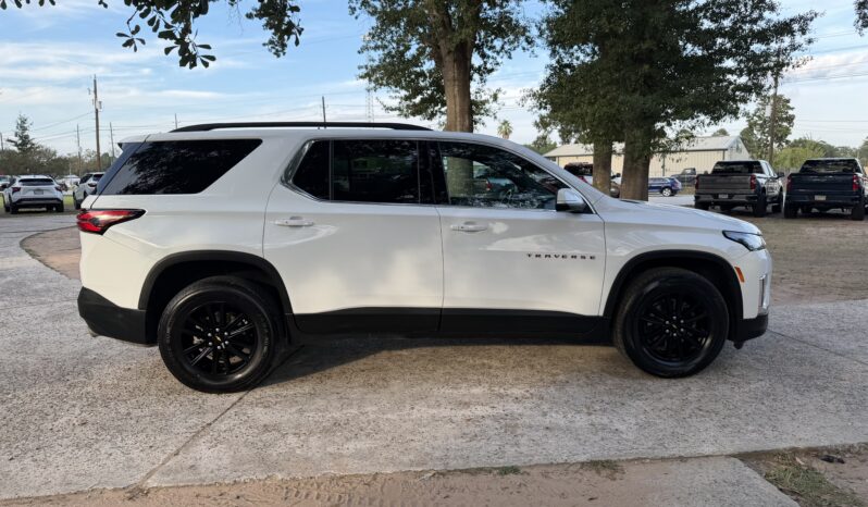 2023 CHEVROLET TRAVERSE LT full