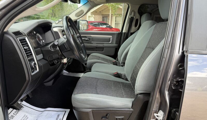 2019 RAM 1500 CLASSIC SLT full
